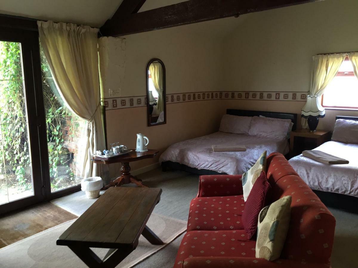 Rolandscroft Guest House Pontefract Esterno foto